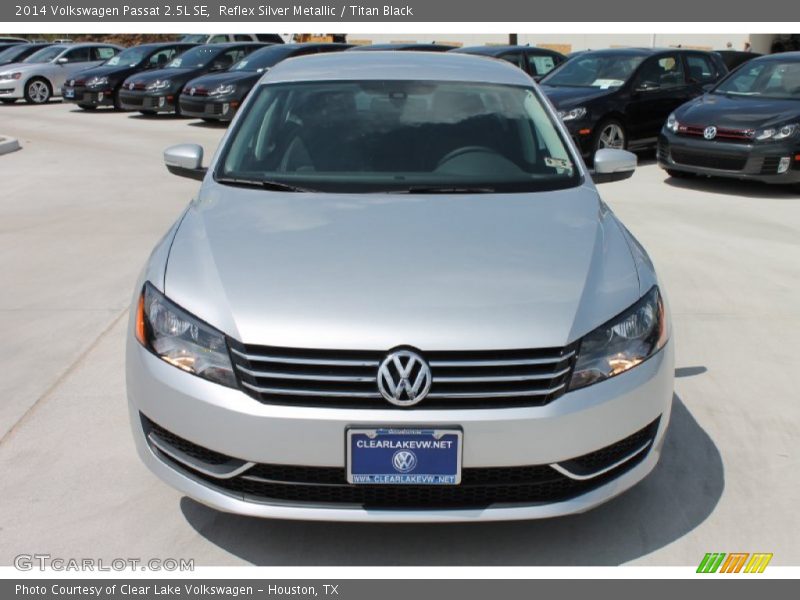 Reflex Silver Metallic / Titan Black 2014 Volkswagen Passat 2.5L SE
