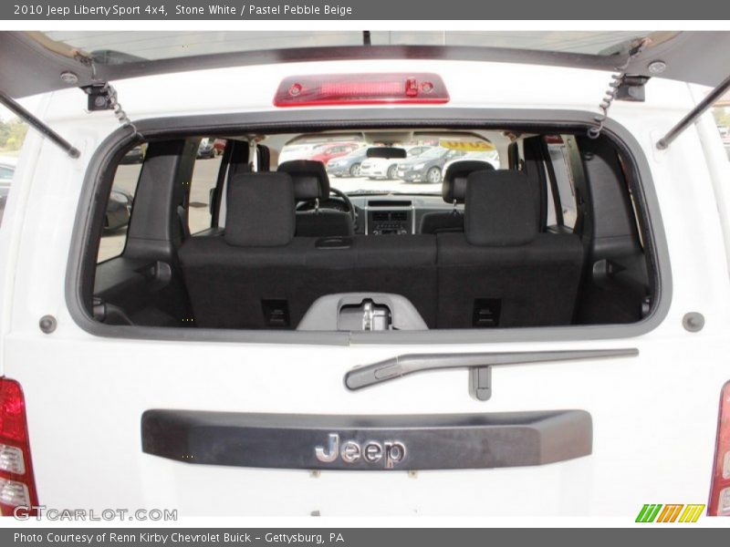 Stone White / Pastel Pebble Beige 2010 Jeep Liberty Sport 4x4
