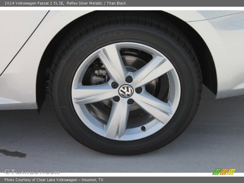 Reflex Silver Metallic / Titan Black 2014 Volkswagen Passat 2.5L SE