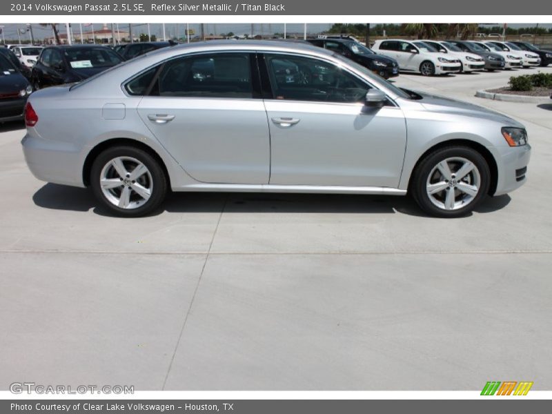 Reflex Silver Metallic / Titan Black 2014 Volkswagen Passat 2.5L SE