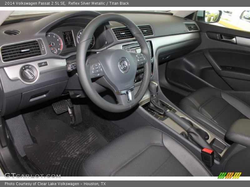 Reflex Silver Metallic / Titan Black 2014 Volkswagen Passat 2.5L SE