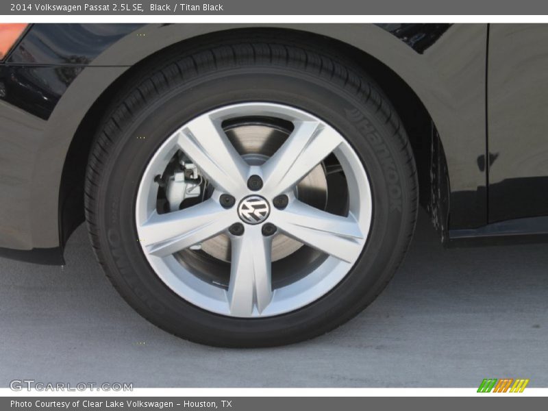 Black / Titan Black 2014 Volkswagen Passat 2.5L SE