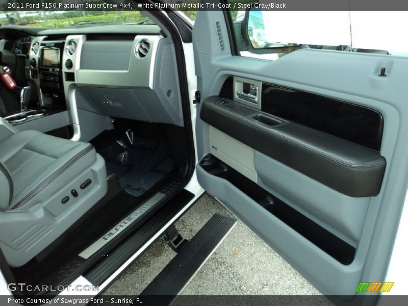 White Platinum Metallic Tri-Coat / Steel Gray/Black 2011 Ford F150 Platinum SuperCrew 4x4