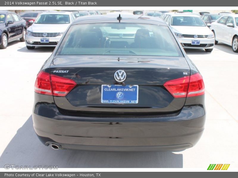 Black / Titan Black 2014 Volkswagen Passat 2.5L SE