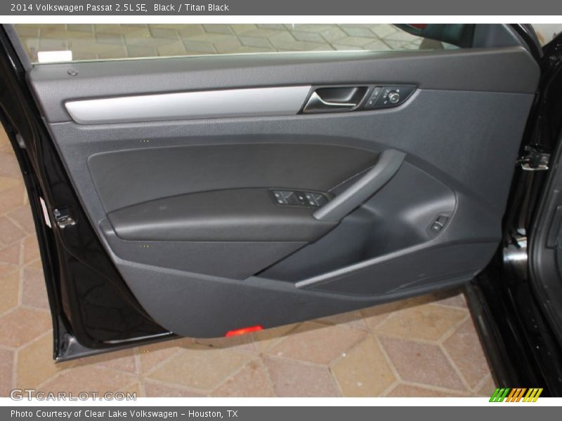 Black / Titan Black 2014 Volkswagen Passat 2.5L SE