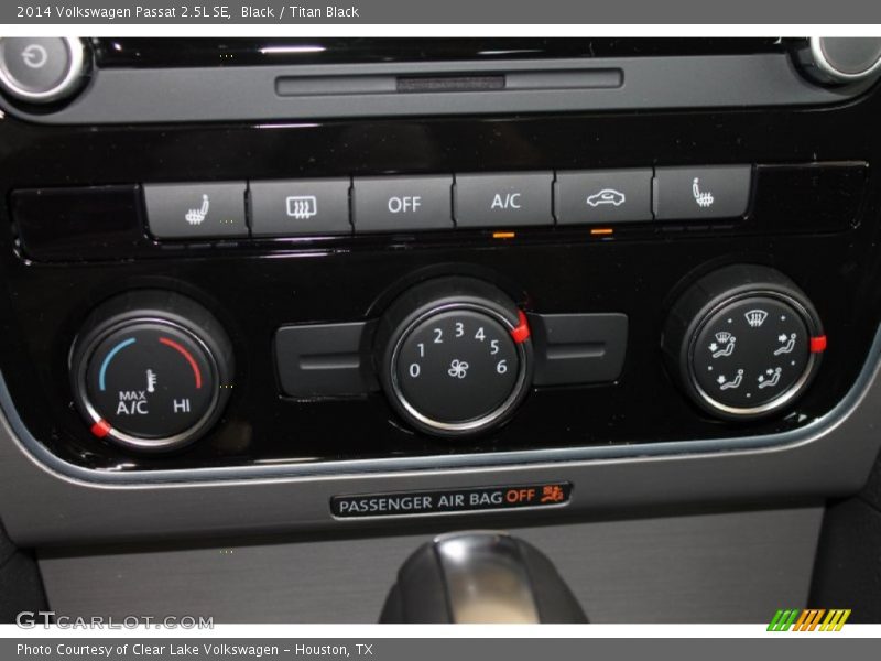 Black / Titan Black 2014 Volkswagen Passat 2.5L SE
