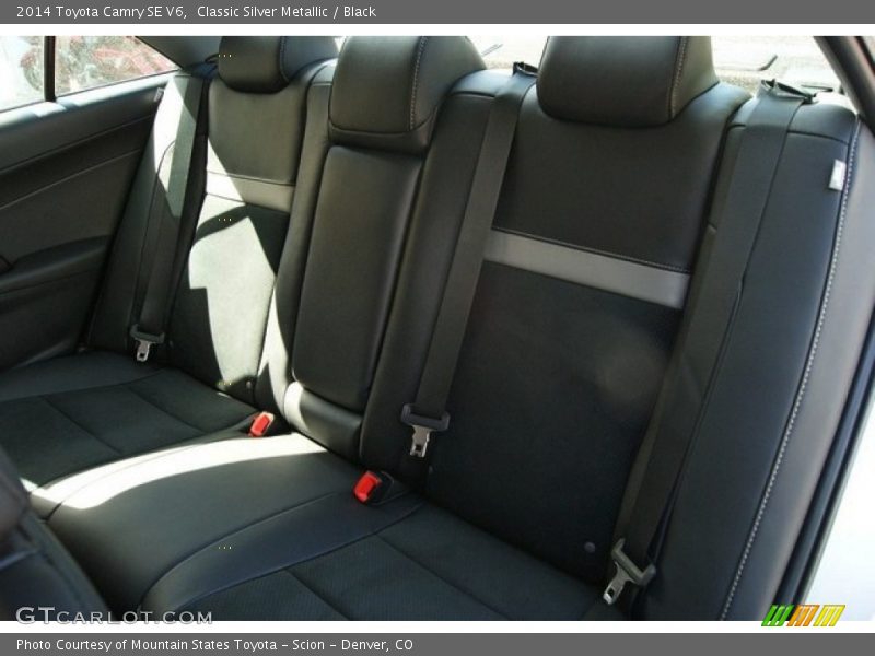 Classic Silver Metallic / Black 2014 Toyota Camry SE V6