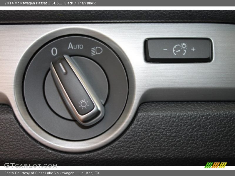 Black / Titan Black 2014 Volkswagen Passat 2.5L SE