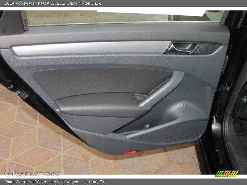 Black / Titan Black 2014 Volkswagen Passat 2.5L SE