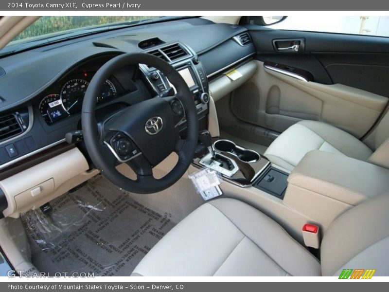 Cypress Pearl / Ivory 2014 Toyota Camry XLE