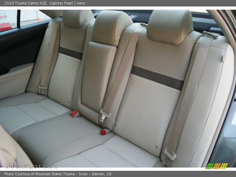 Cypress Pearl / Ivory 2014 Toyota Camry XLE