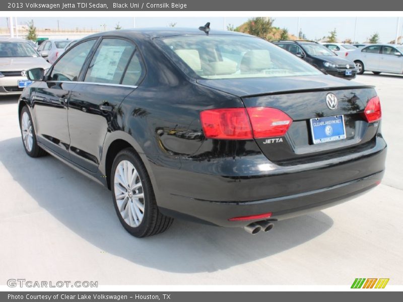 Black Uni / Cornsilk Beige 2013 Volkswagen Jetta TDI Sedan