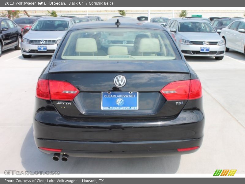 Black Uni / Cornsilk Beige 2013 Volkswagen Jetta TDI Sedan