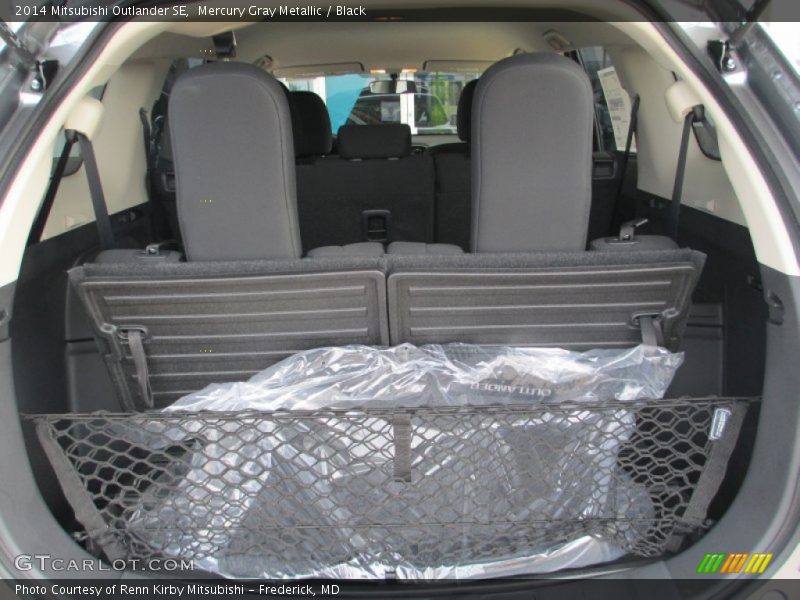 Mercury Gray Metallic / Black 2014 Mitsubishi Outlander SE