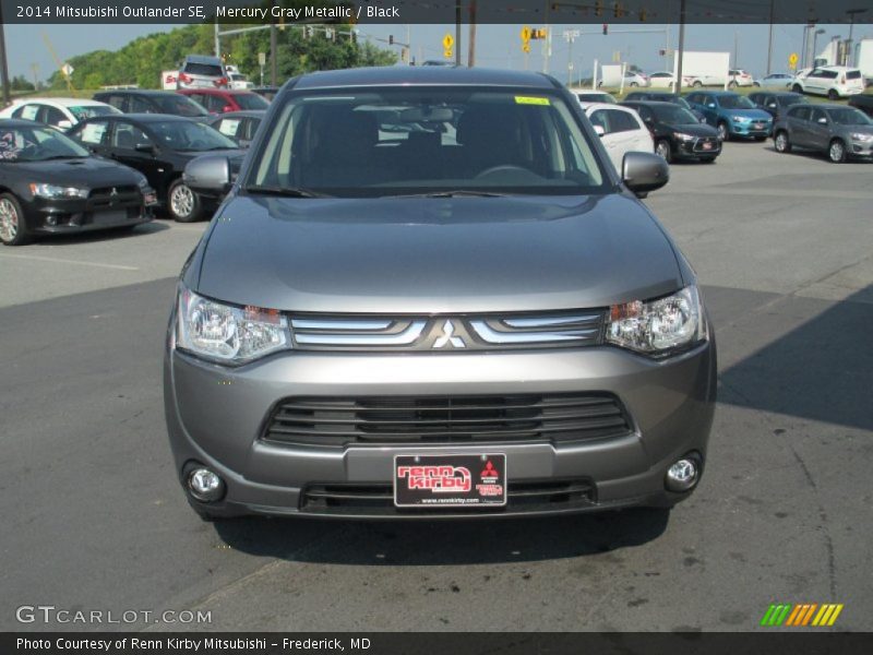 Mercury Gray Metallic / Black 2014 Mitsubishi Outlander SE