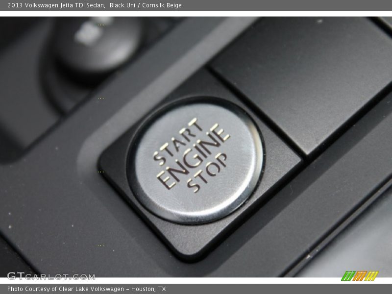 Black Uni / Cornsilk Beige 2013 Volkswagen Jetta TDI Sedan
