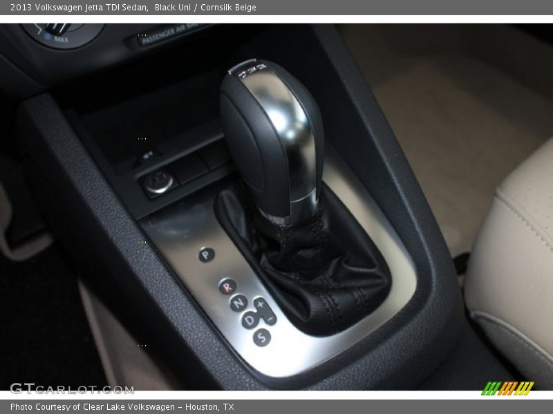 Black Uni / Cornsilk Beige 2013 Volkswagen Jetta TDI Sedan