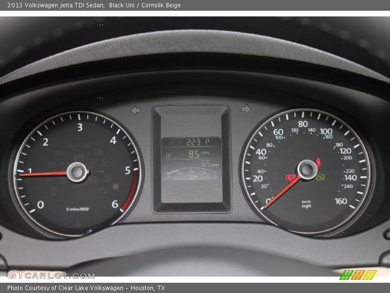 Black Uni / Cornsilk Beige 2013 Volkswagen Jetta TDI Sedan