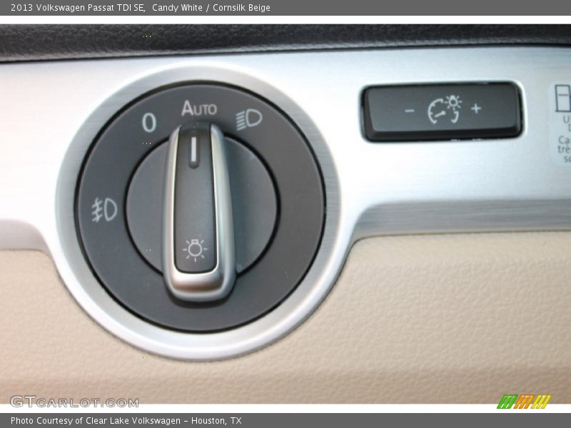 Candy White / Cornsilk Beige 2013 Volkswagen Passat TDI SE