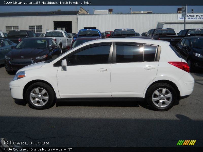 Fresh Powder / Beige 2009 Nissan Versa 1.8 S Hatchback