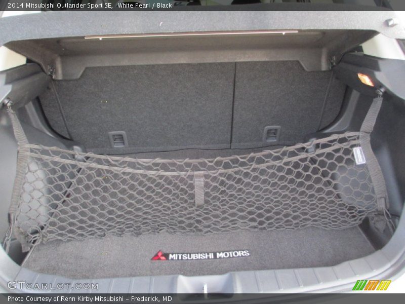 White Pearl / Black 2014 Mitsubishi Outlander Sport SE