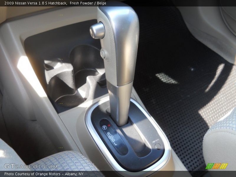 Fresh Powder / Beige 2009 Nissan Versa 1.8 S Hatchback