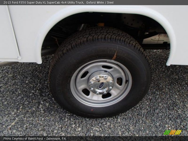 Oxford White / Steel 2013 Ford F350 Super Duty XL SuperCab 4x4 Utility Truck
