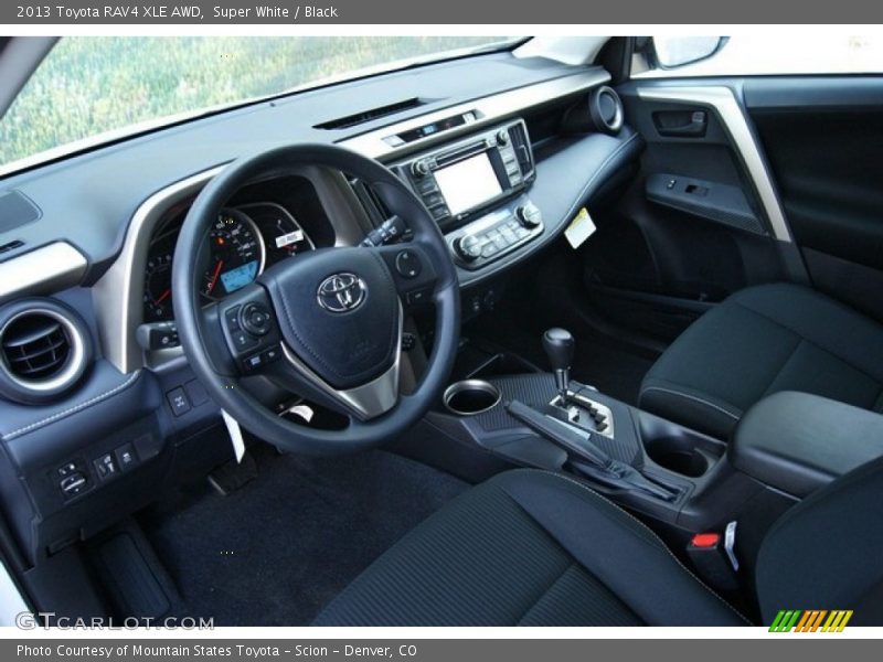 Super White / Black 2013 Toyota RAV4 XLE AWD