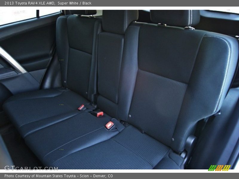 Super White / Black 2013 Toyota RAV4 XLE AWD