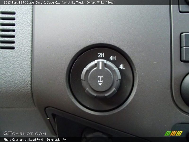 Oxford White / Steel 2013 Ford F350 Super Duty XL SuperCab 4x4 Utility Truck