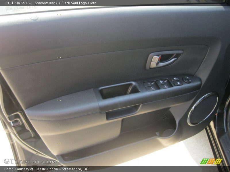 Shadow Black / Black Soul Logo Cloth 2011 Kia Soul +