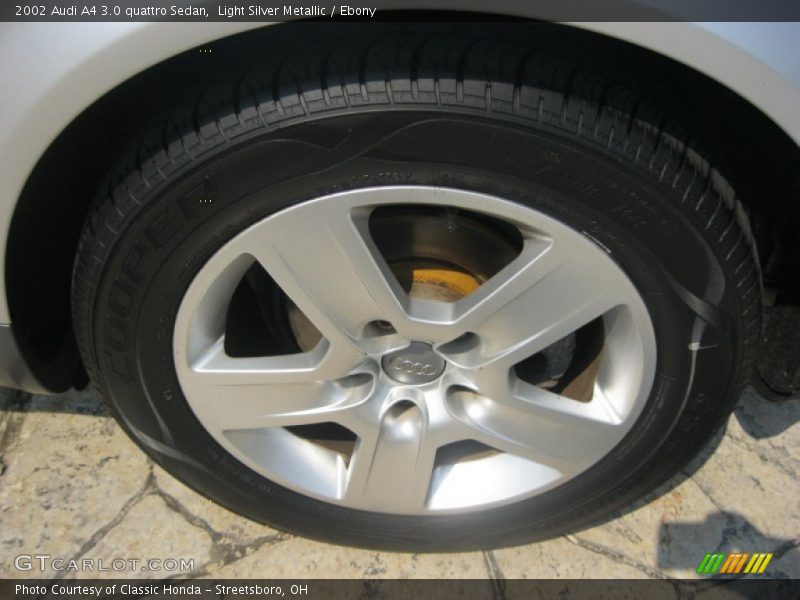  2002 A4 3.0 quattro Sedan Wheel