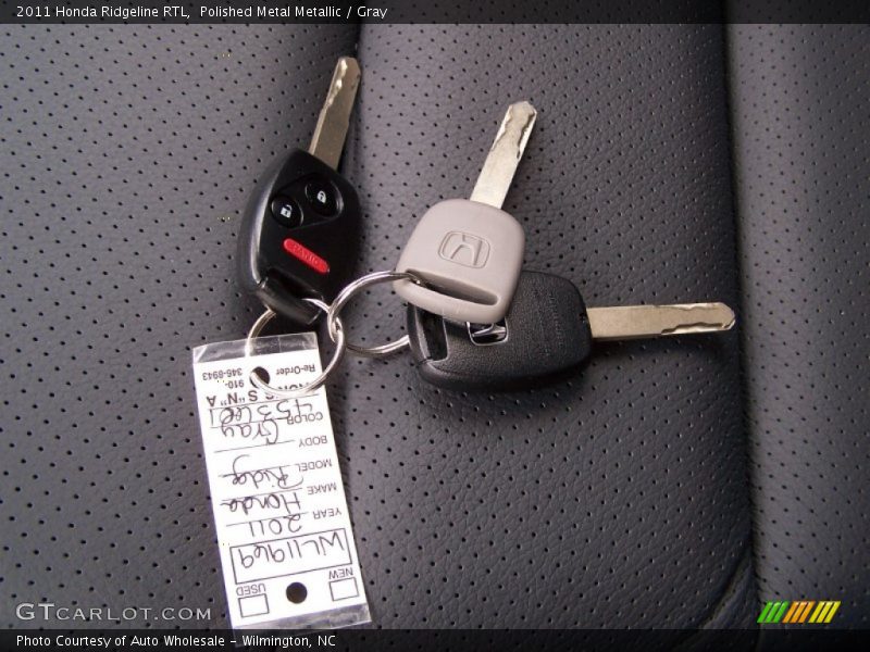 Polished Metal Metallic / Gray 2011 Honda Ridgeline RTL