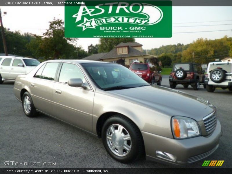 Cashmere / Shale 2004 Cadillac DeVille Sedan