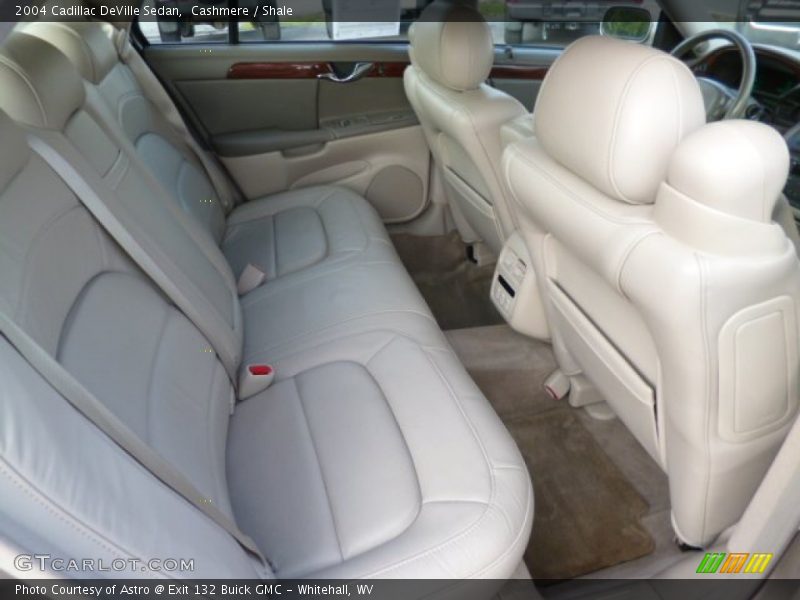 Cashmere / Shale 2004 Cadillac DeVille Sedan