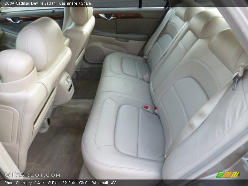 Cashmere / Shale 2004 Cadillac DeVille Sedan