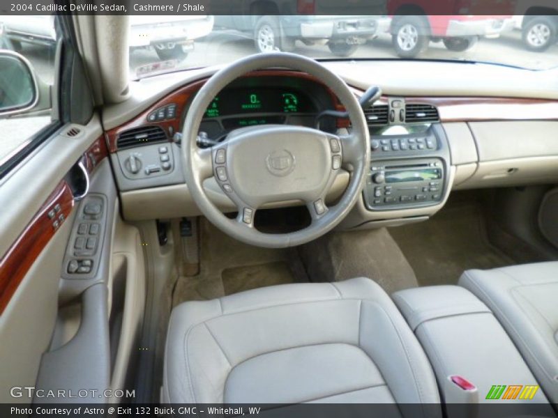 Cashmere / Shale 2004 Cadillac DeVille Sedan
