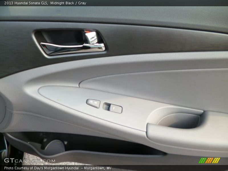 Midnight Black / Gray 2013 Hyundai Sonata GLS
