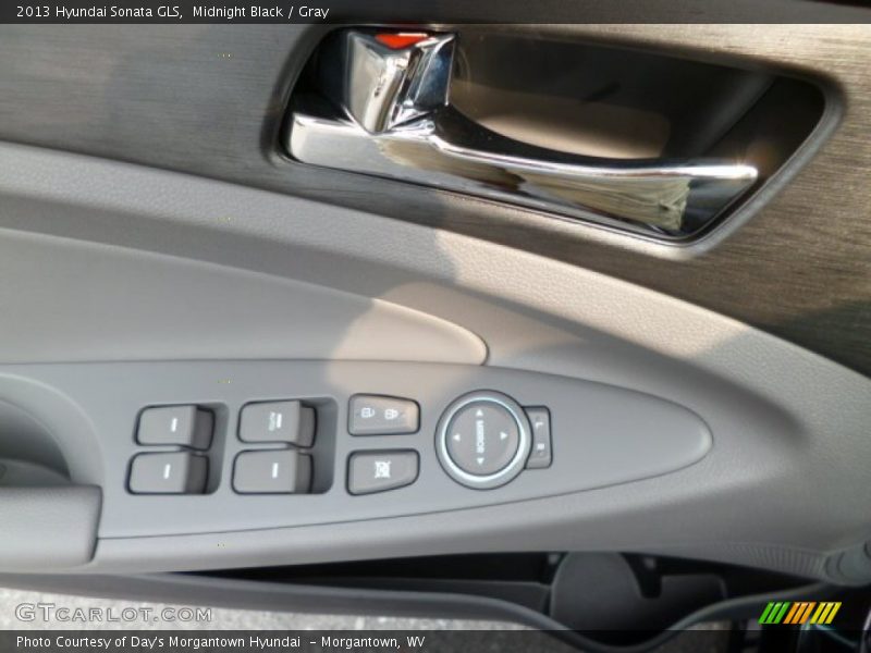 Midnight Black / Gray 2013 Hyundai Sonata GLS