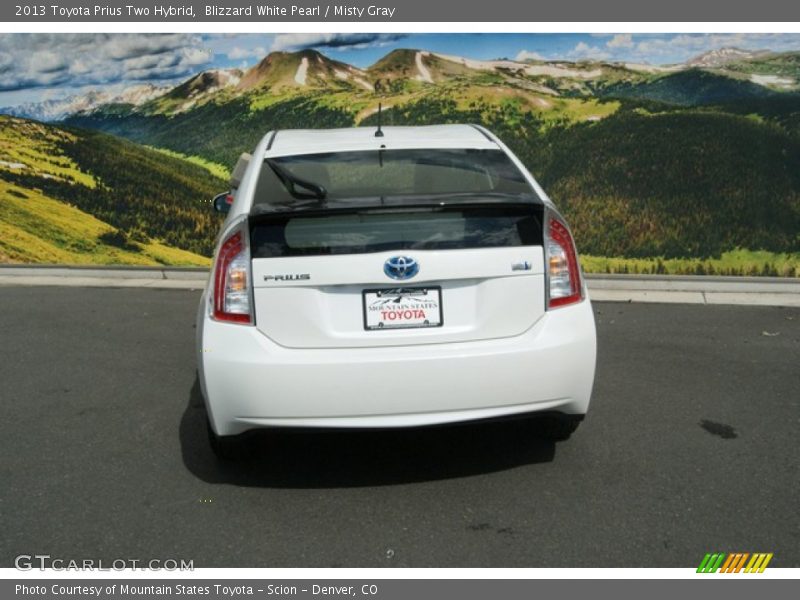 Blizzard White Pearl / Misty Gray 2013 Toyota Prius Two Hybrid