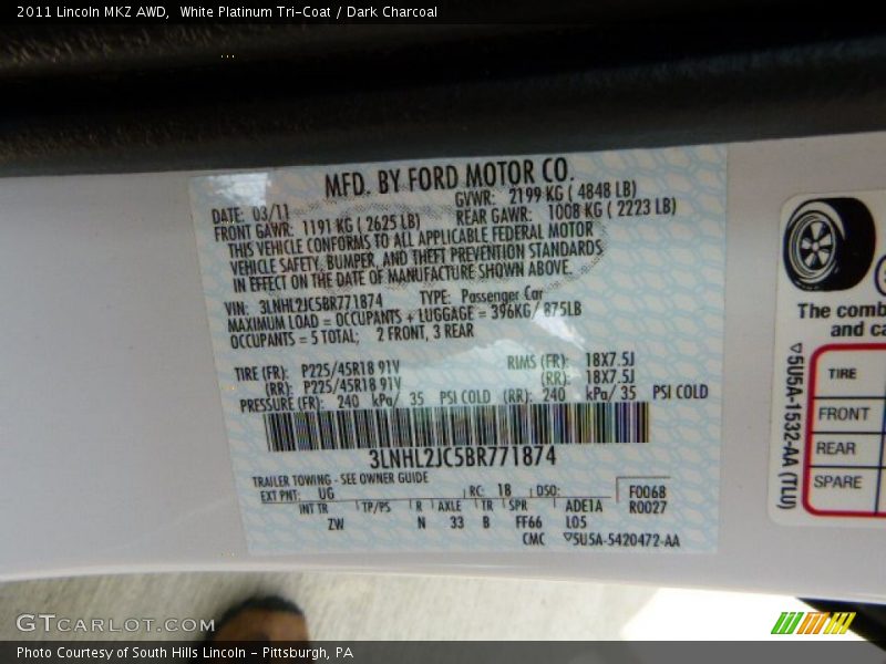 White Platinum Tri-Coat / Dark Charcoal 2011 Lincoln MKZ AWD