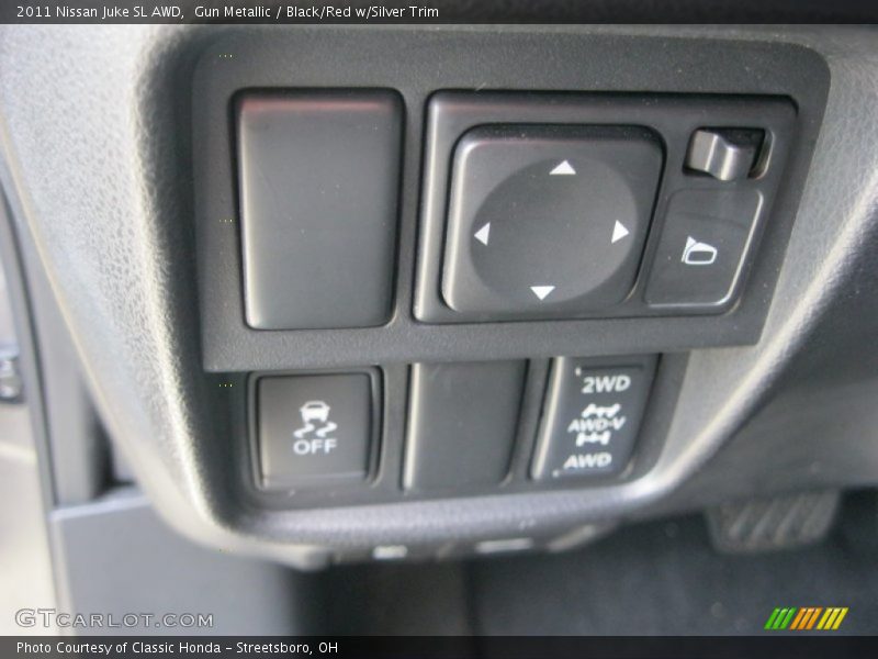 Gun Metallic / Black/Red w/Silver Trim 2011 Nissan Juke SL AWD
