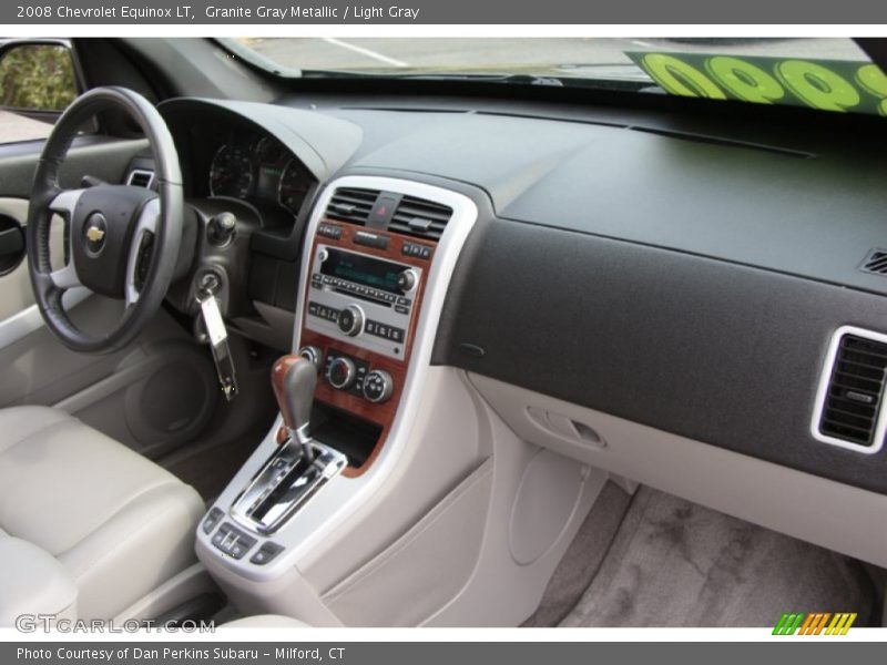 Granite Gray Metallic / Light Gray 2008 Chevrolet Equinox LT