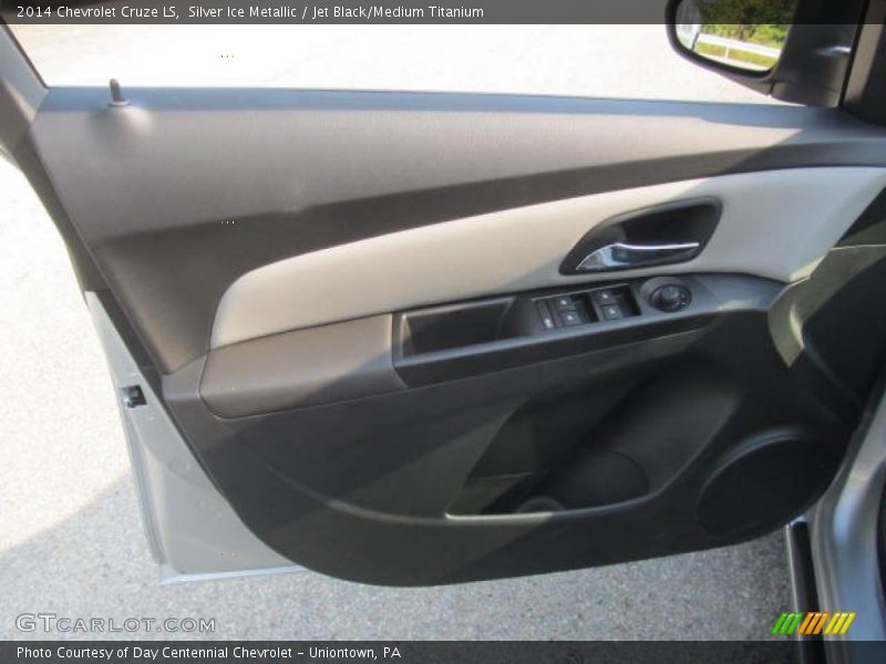 Silver Ice Metallic / Jet Black/Medium Titanium 2014 Chevrolet Cruze LS