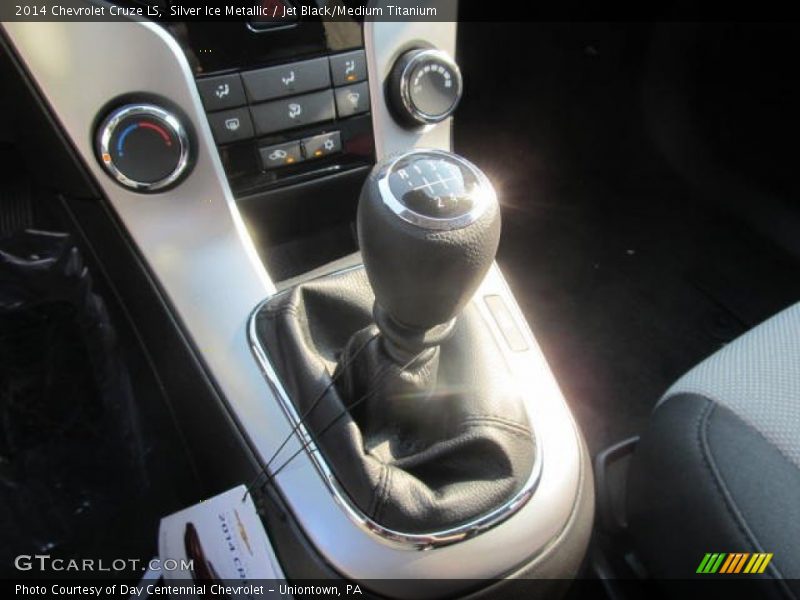 Silver Ice Metallic / Jet Black/Medium Titanium 2014 Chevrolet Cruze LS