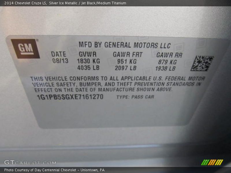Silver Ice Metallic / Jet Black/Medium Titanium 2014 Chevrolet Cruze LS