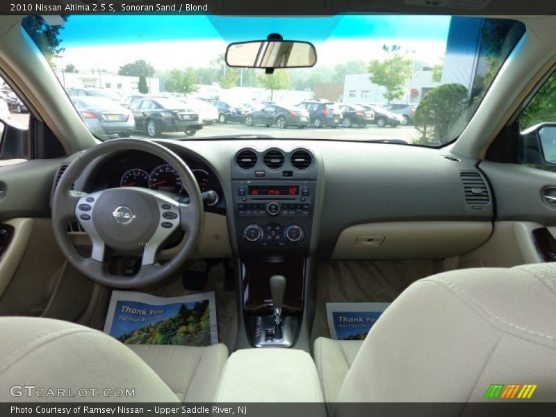 Sonoran Sand / Blond 2010 Nissan Altima 2.5 S