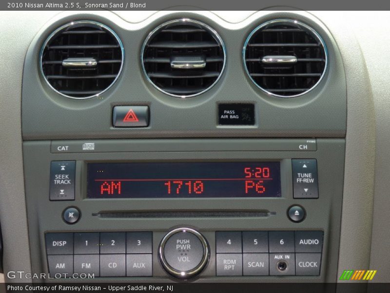 Sonoran Sand / Blond 2010 Nissan Altima 2.5 S