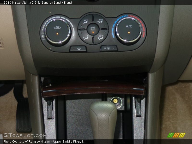 Sonoran Sand / Blond 2010 Nissan Altima 2.5 S