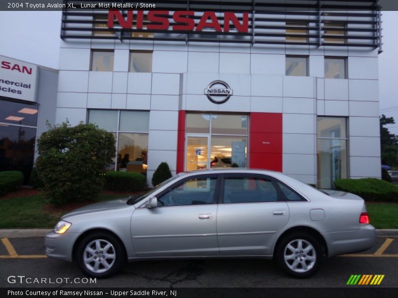 Lunar Mist Metallic / Stone 2004 Toyota Avalon XL